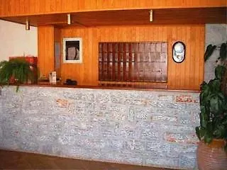 Mani Hotel 2*